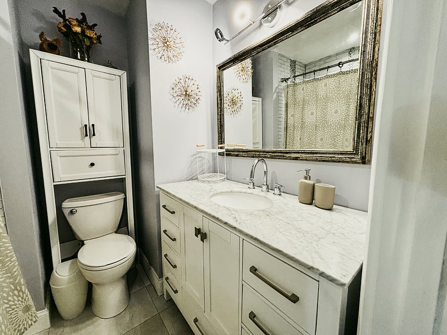 Single Vanity Sink in Ensuite Bathroom