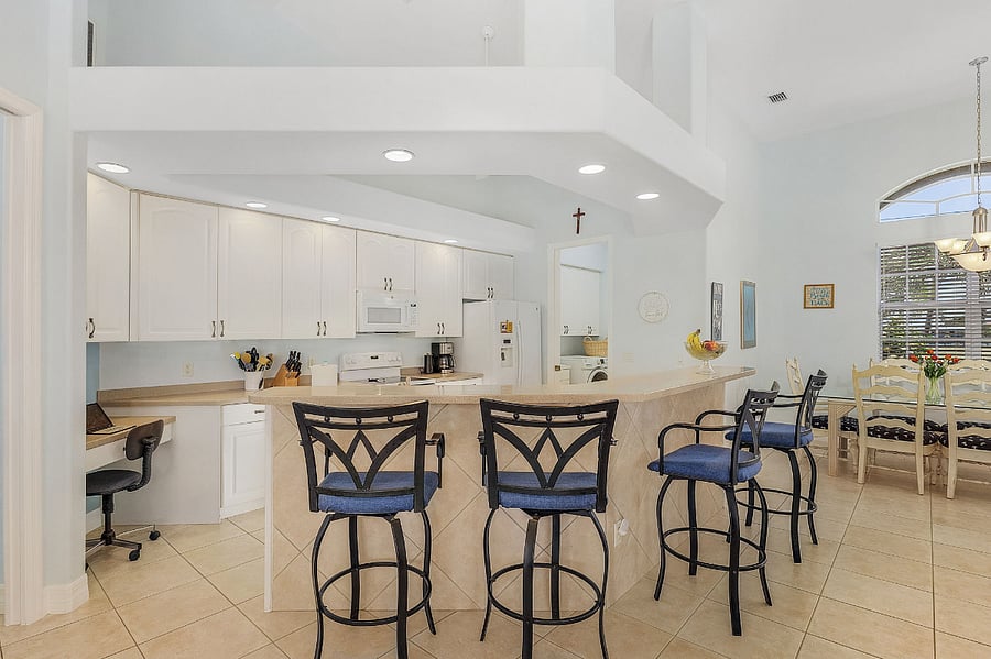 Furnished Finder property 710512_1 photo 4