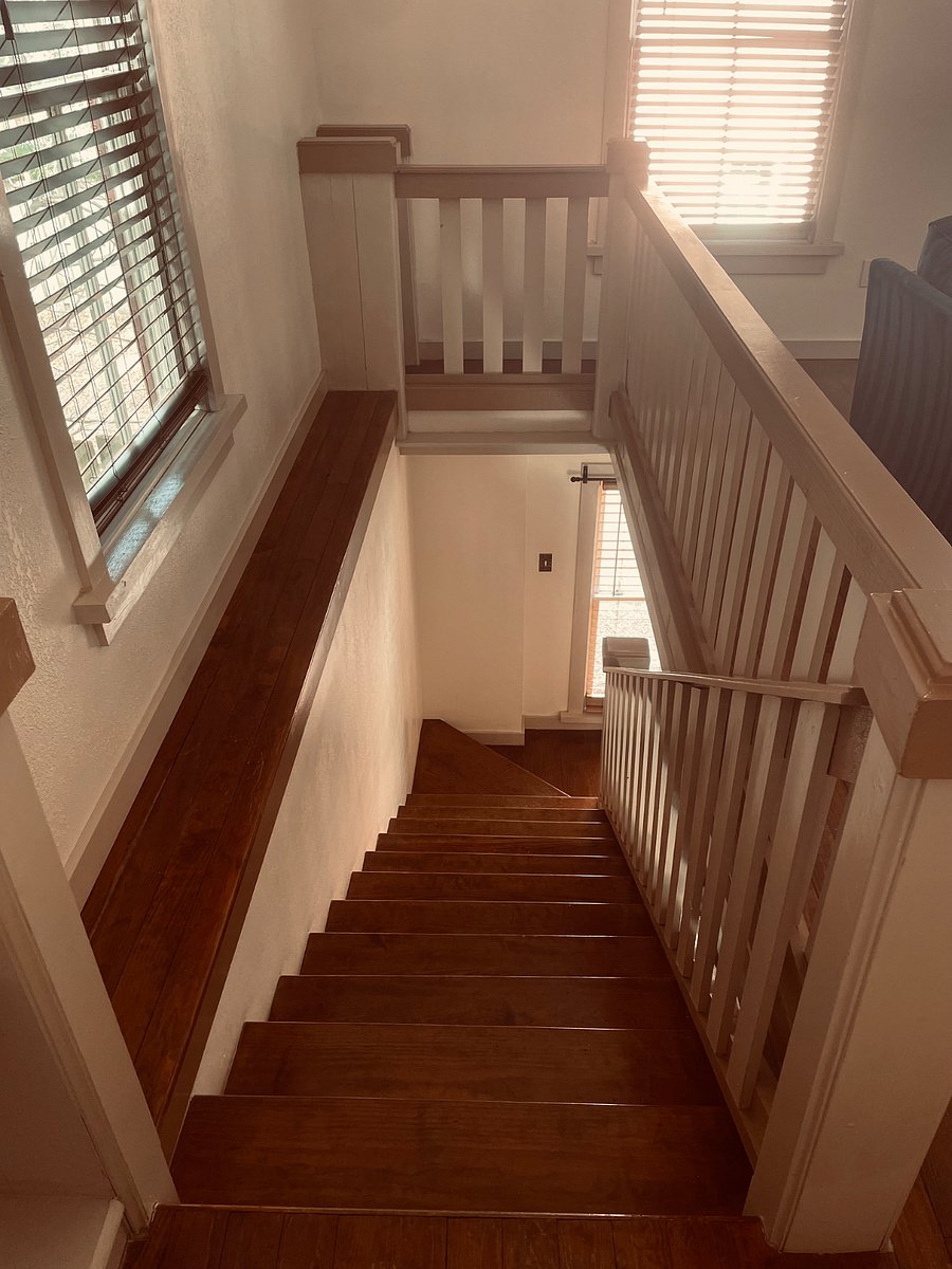 Stairs are wide, shallow and an easy climb (Senioir friendly)
