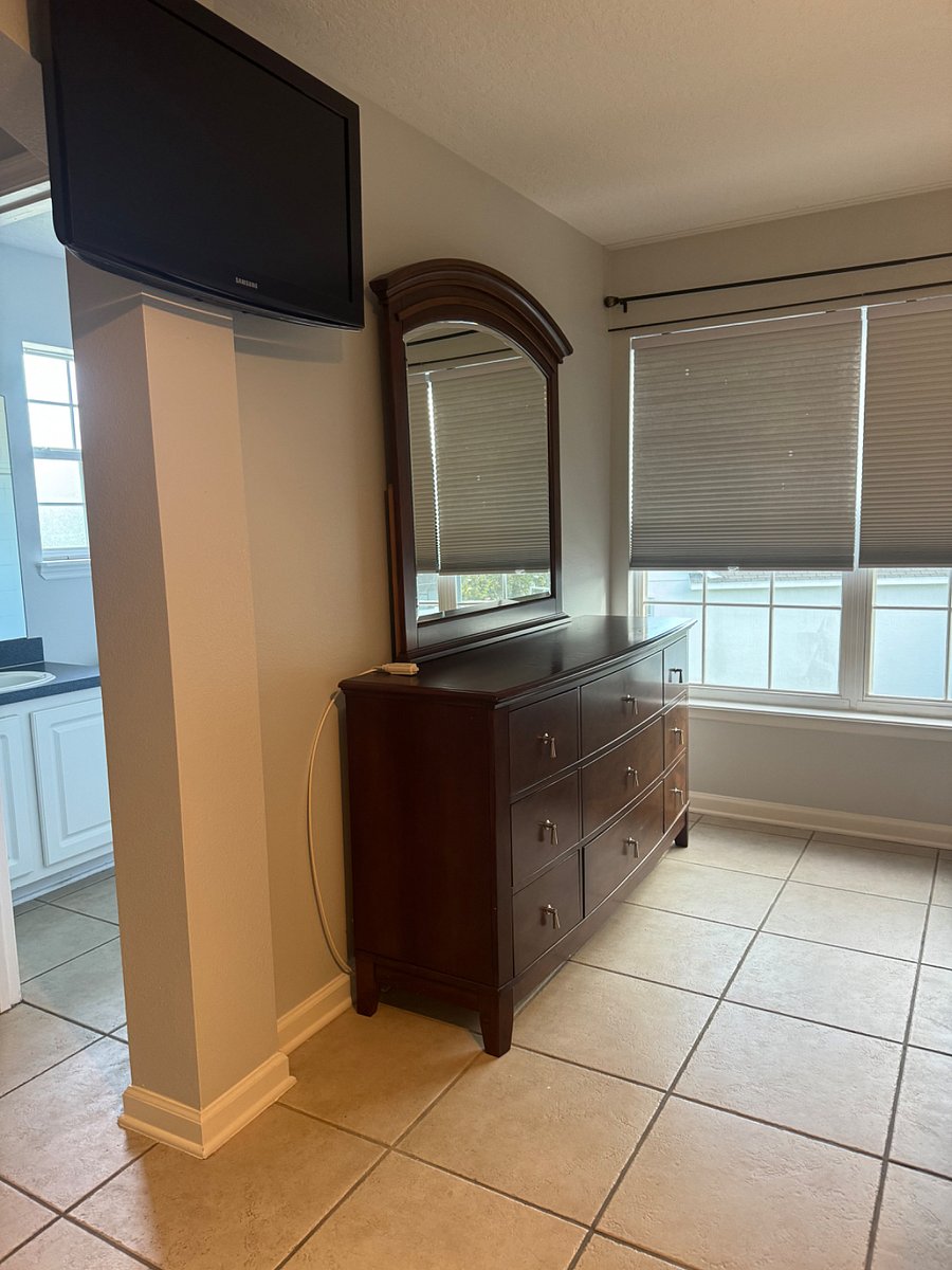 Furnished Finder property 710604_1 photo 5