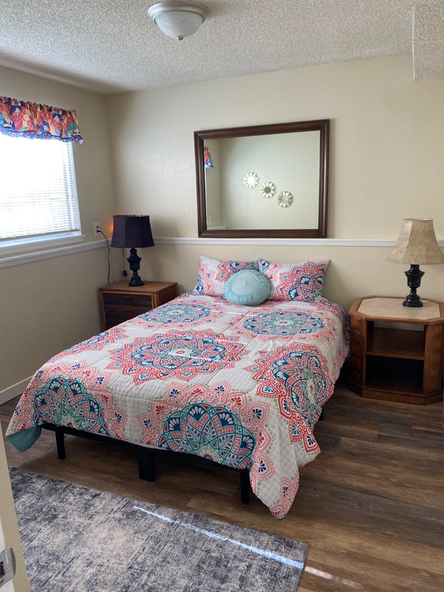 Bedroom. Queen sized bed.