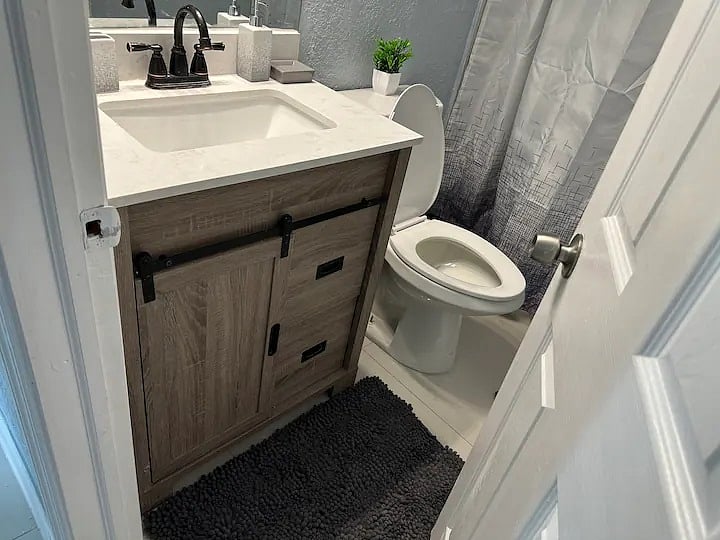 Furnished Finder property 710861_2 photo 8