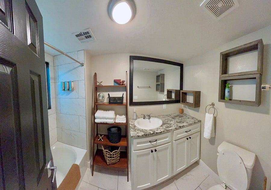 Second full bath. Upgraded linens and toiletries.
