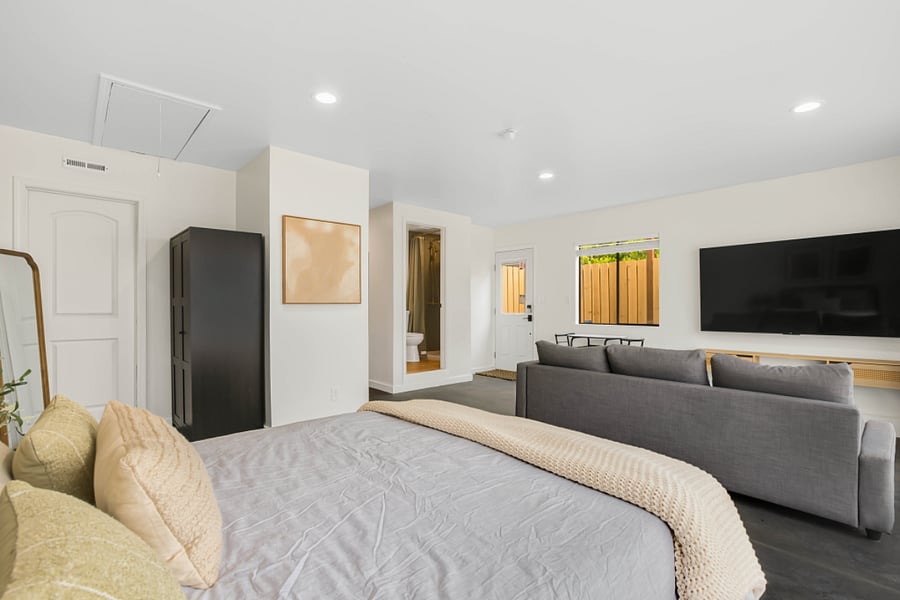 Furnished Finder property 710901_1 photo 11