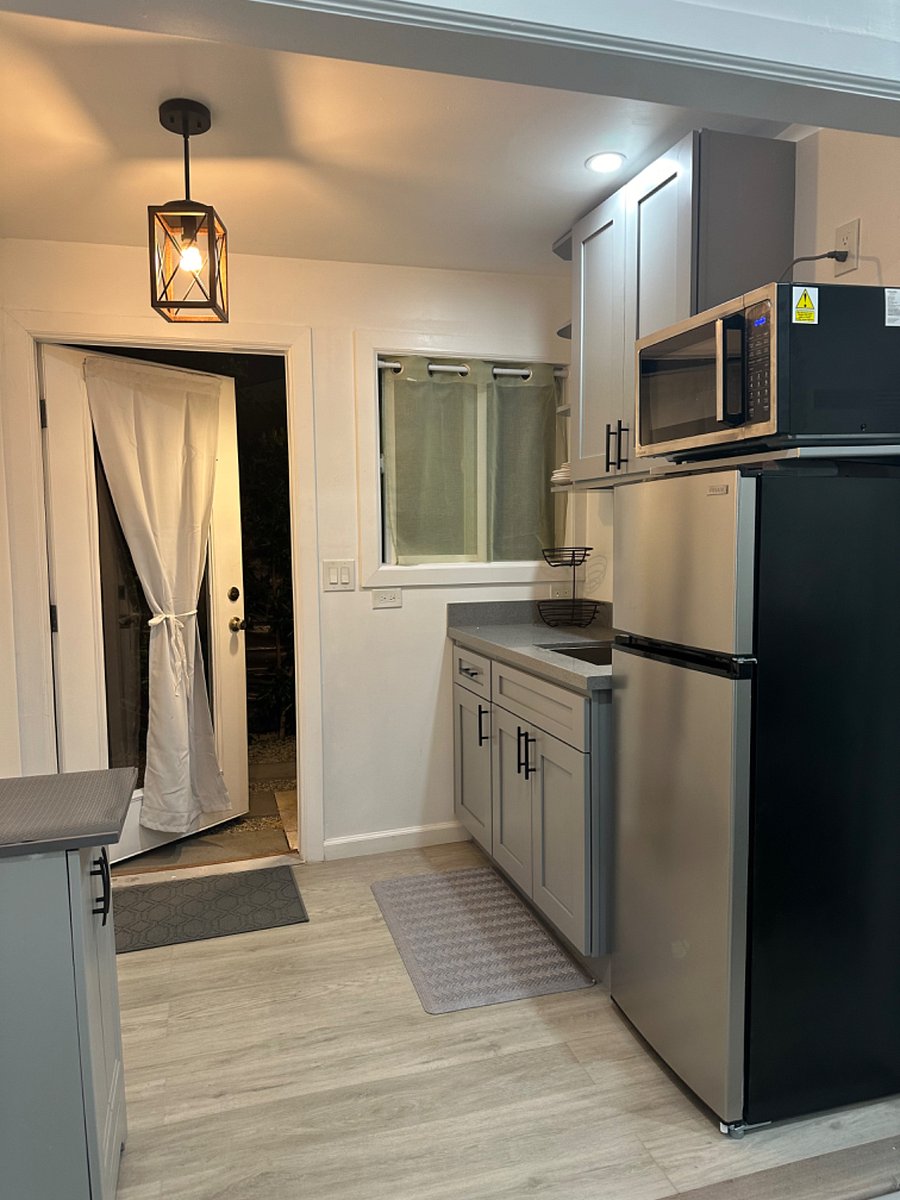 Furnished Finder property 710953_2 photo 9