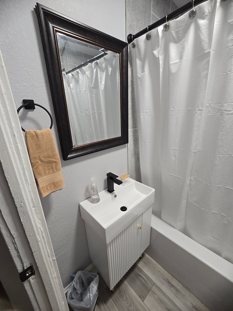Furnished Finder property 710958_1 photo 8