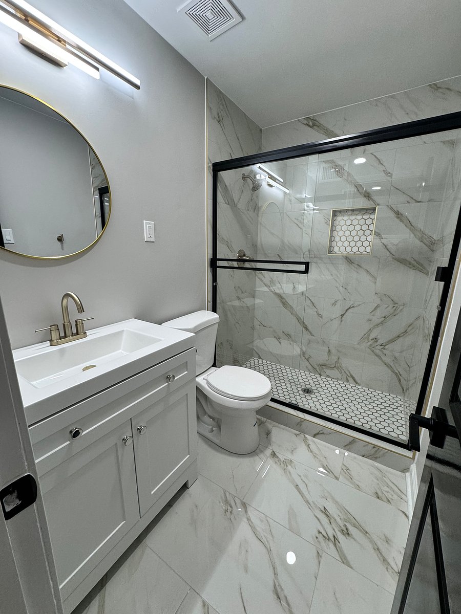 Upstairs Bathroom
