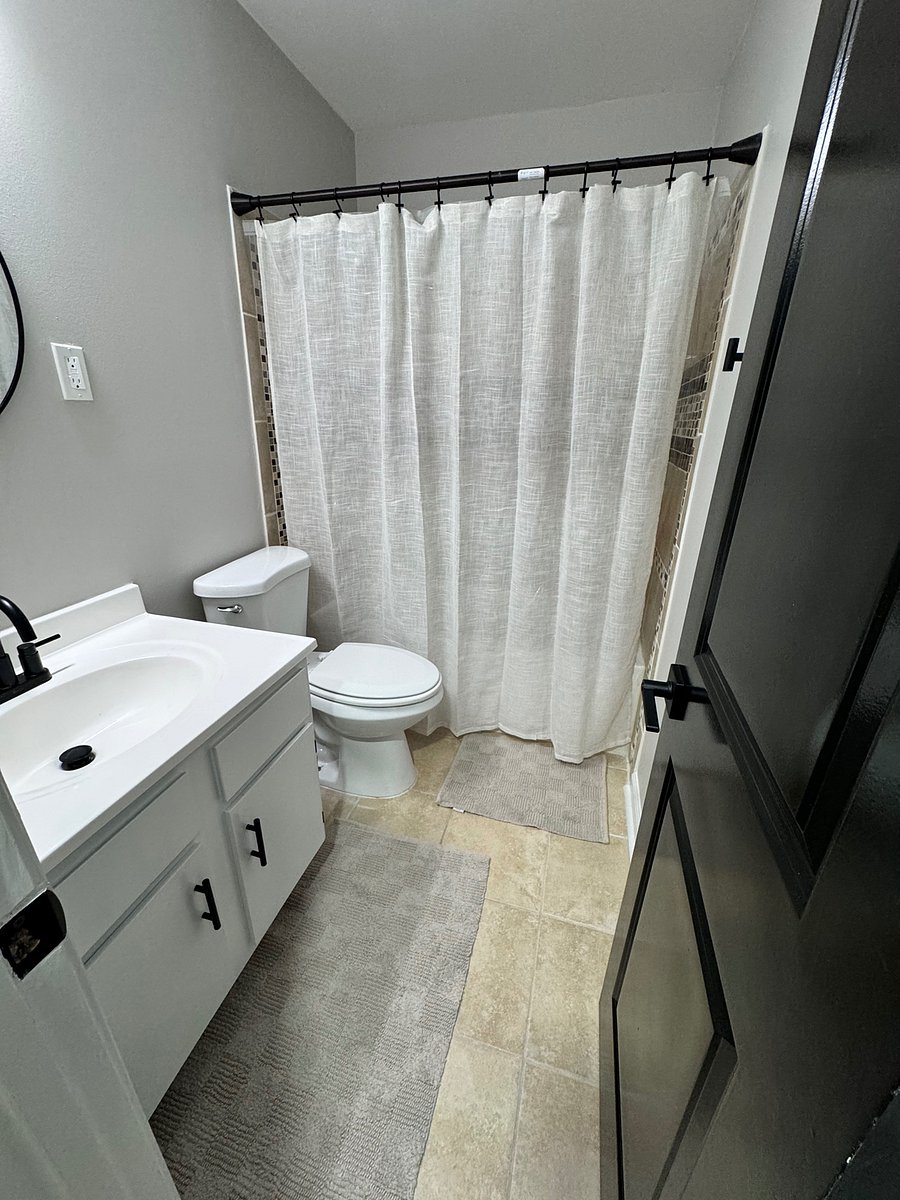 Downstairs Bathroom