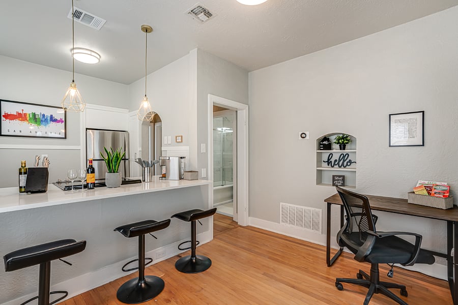 Furnished Finder property 711079_2 photo 8