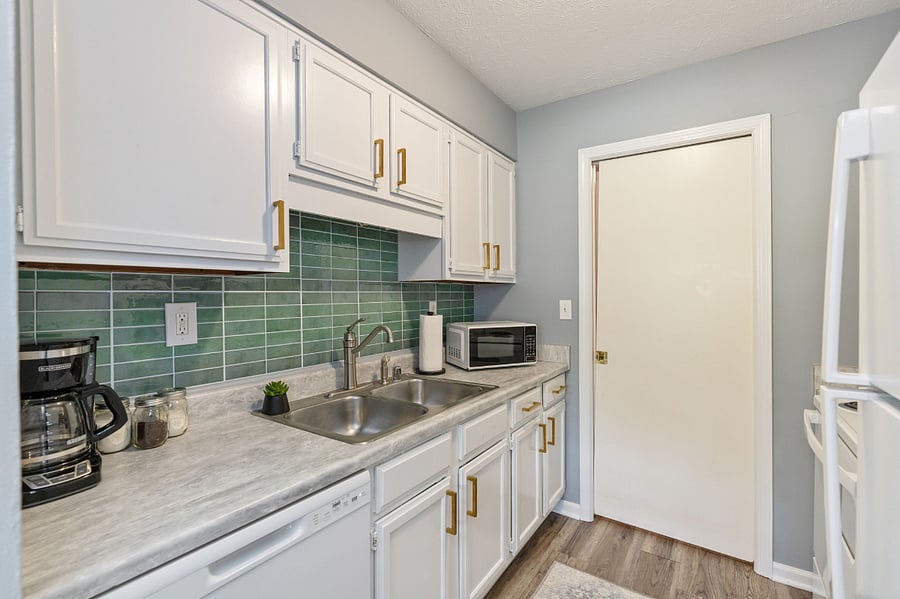 Furnished Finder property 711106_1 photo 13