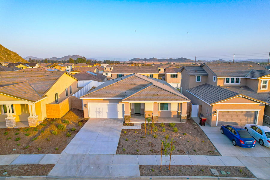 This home is located in a safe and peaceful neighborhood.
