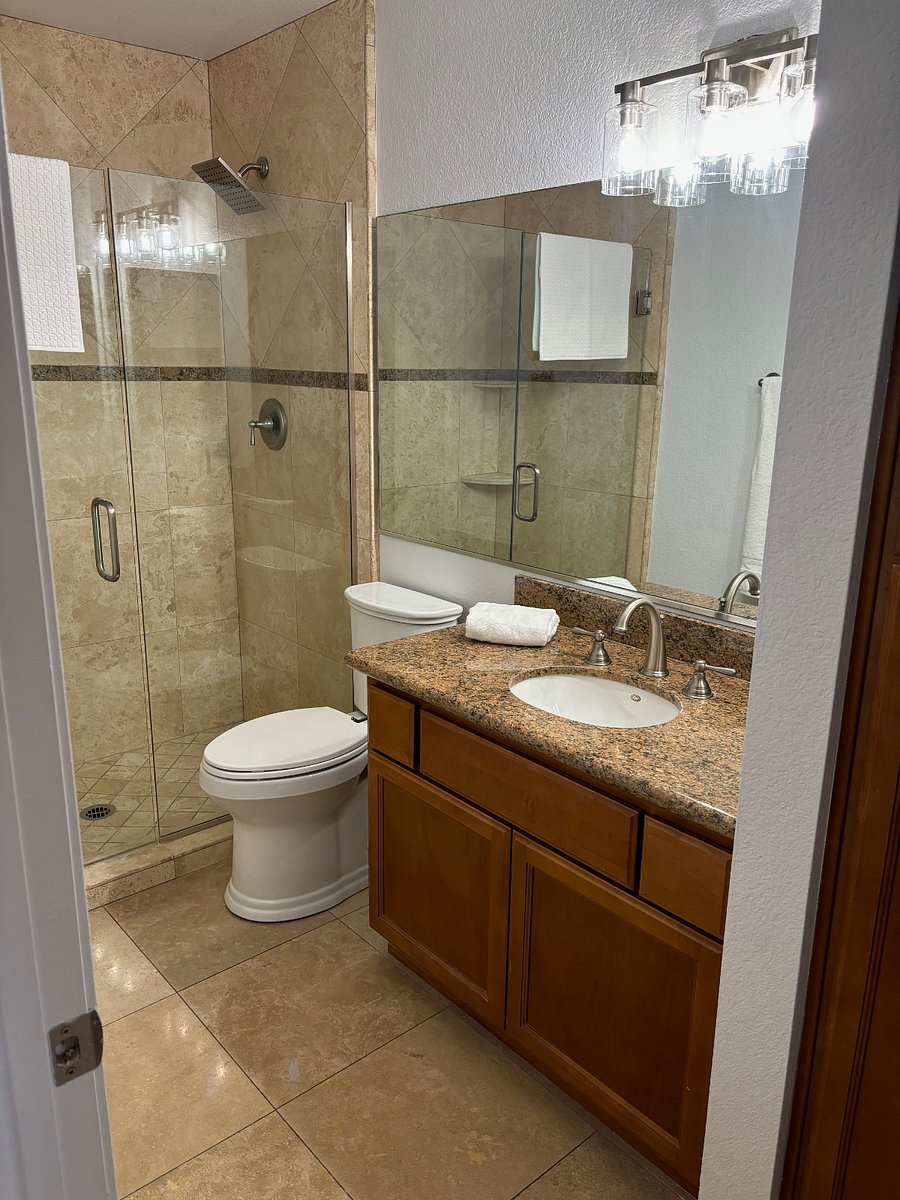 2nd Bathroom