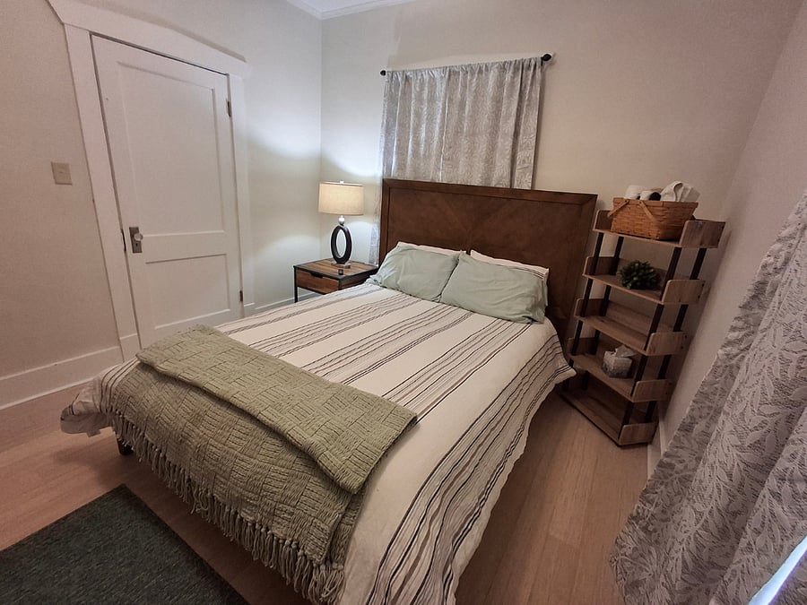Furnished Finder property 711215_1 photo 2