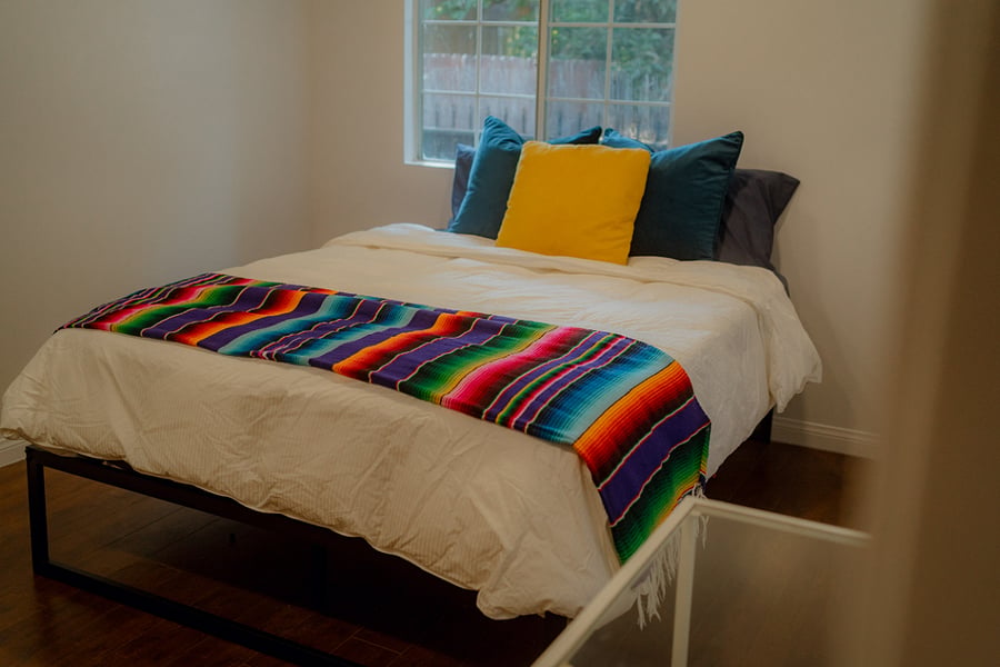 second bedroom full size bed