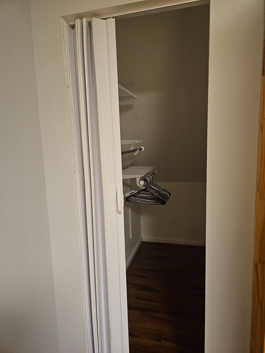 Furnished Finder property 711582_4 photo 8