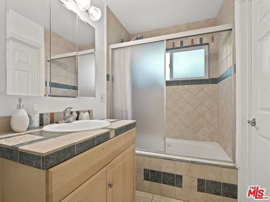 Furnished Finder property 711639_1 photo 9