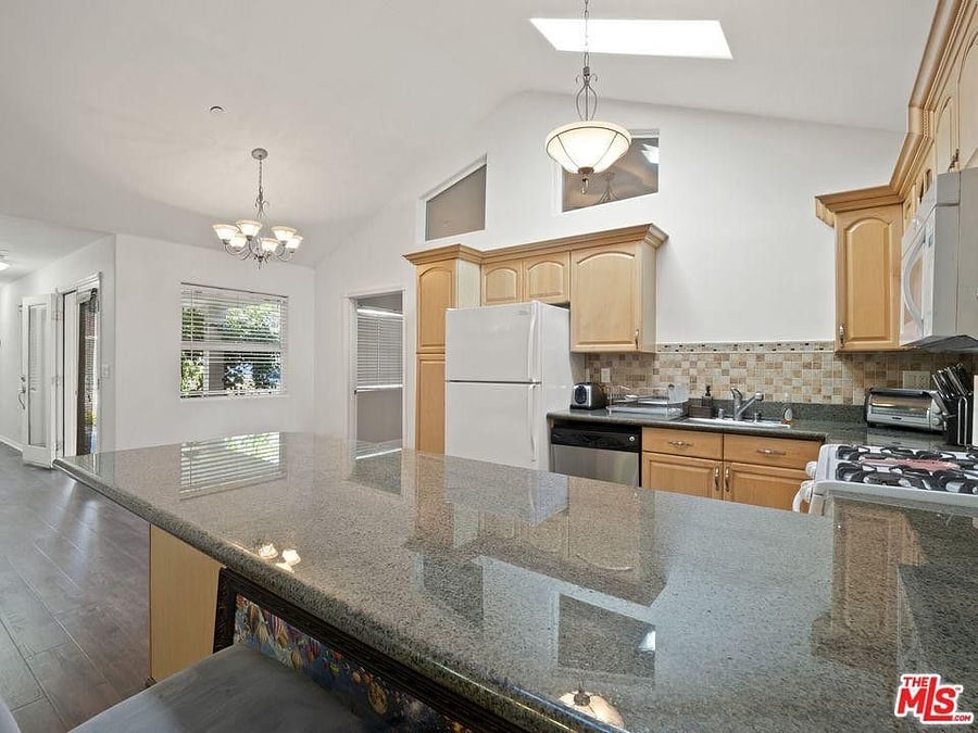 Furnished Finder property 711639_1 photo 6