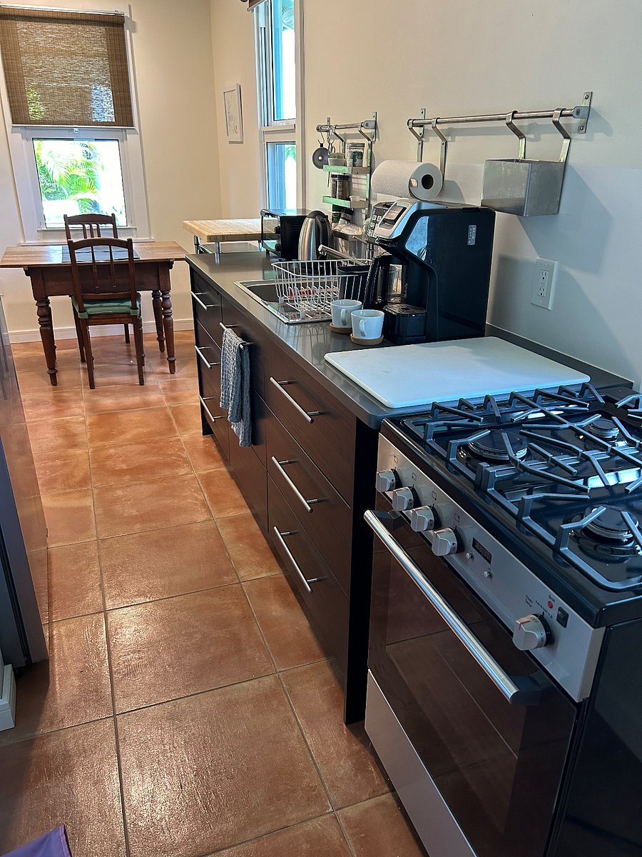 Kitchenette with gas stove/oven and full-sized refrigerator