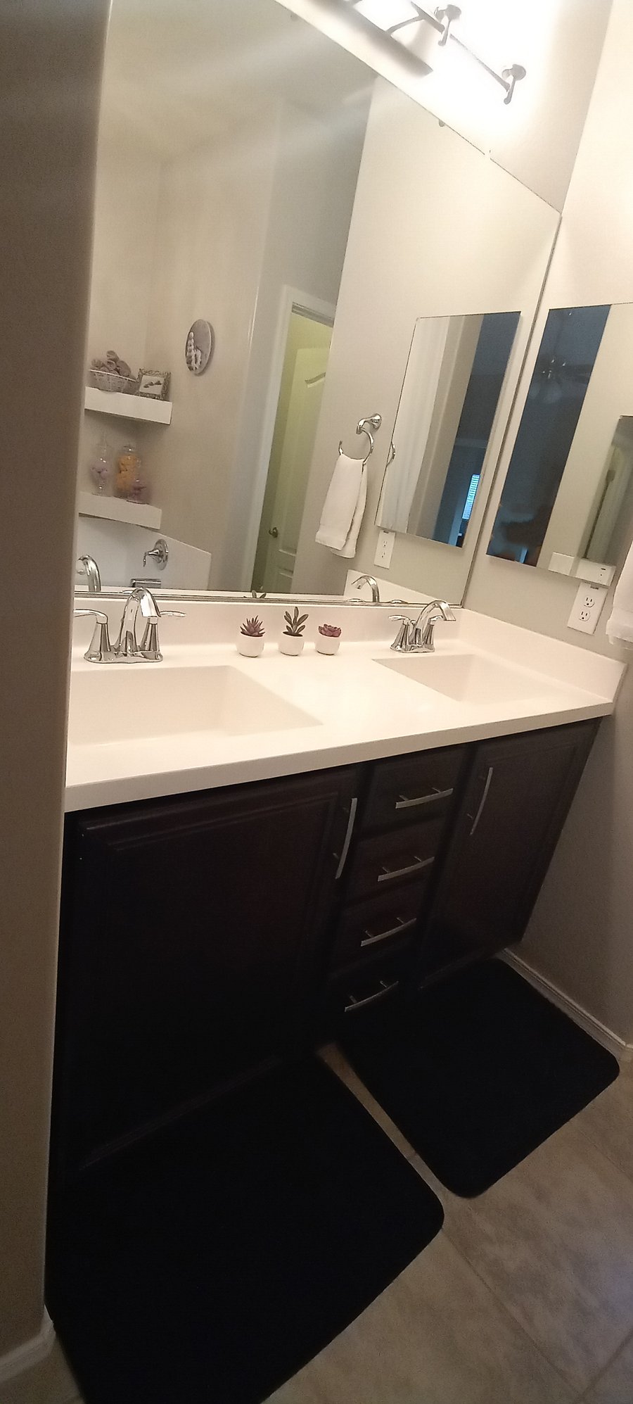 Master Vanity