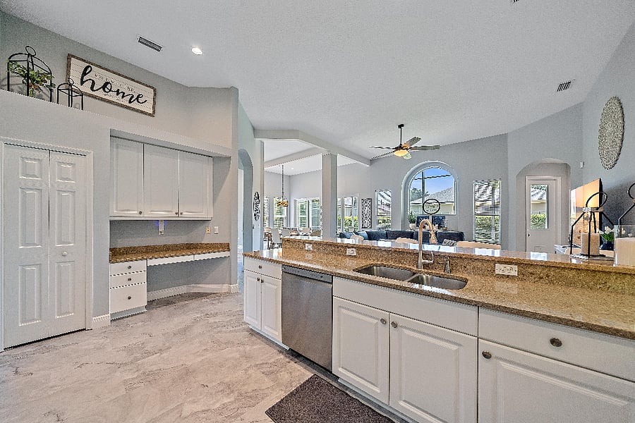 Furnished Finder property 711805_1 photo 12