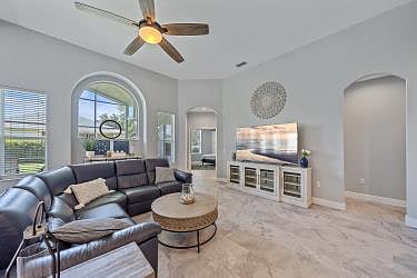 Furnished Finder property 711805_1 photo 36