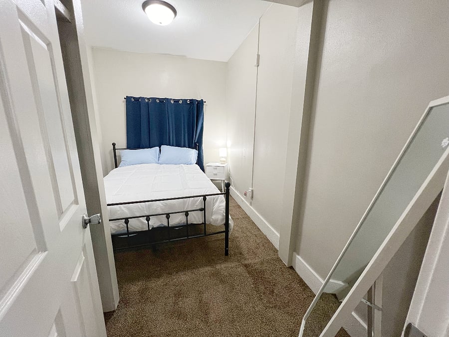 Furnished Finder property 711858_1 photo 4