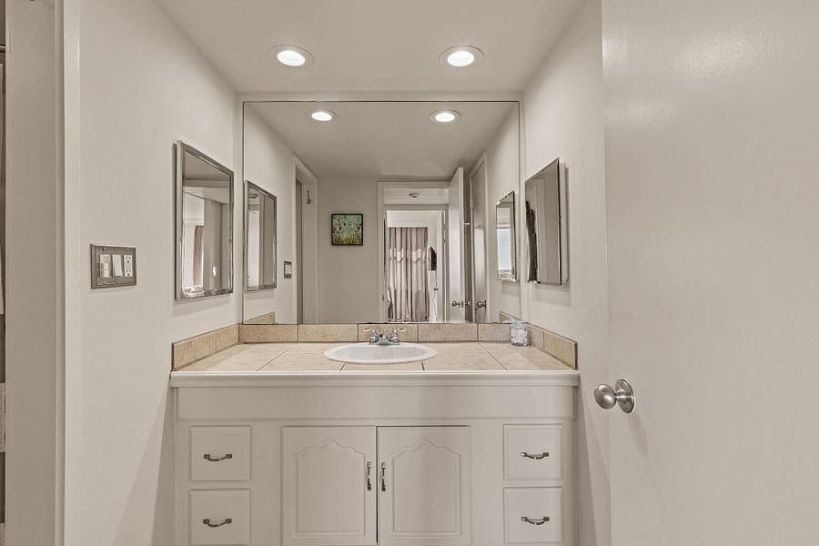 Furnished Finder property 711932_1 photo 33