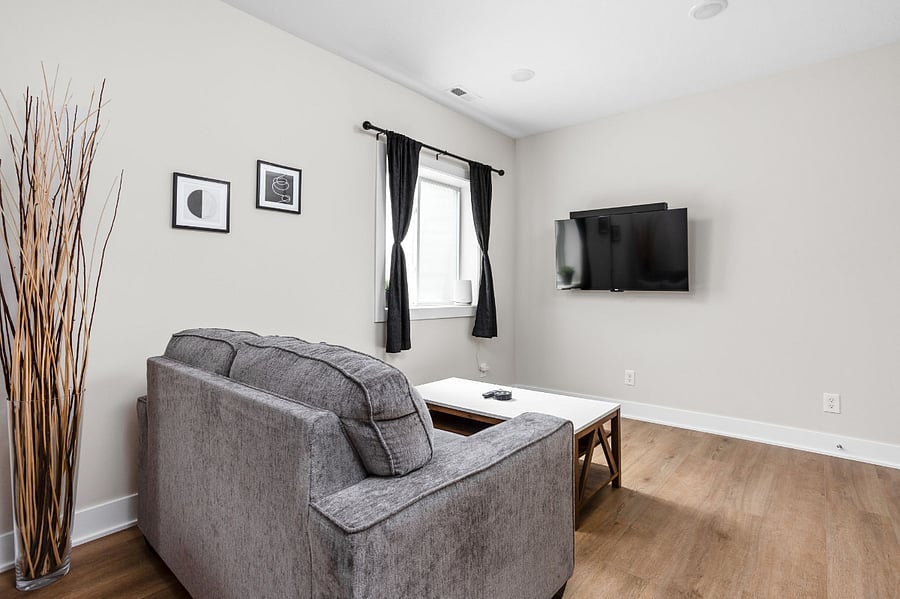 Furnished Finder property 712039_2 photo 9
