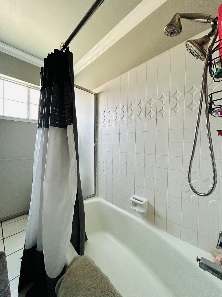 Private bathroom. Shower with dual-head and option for bathtub.