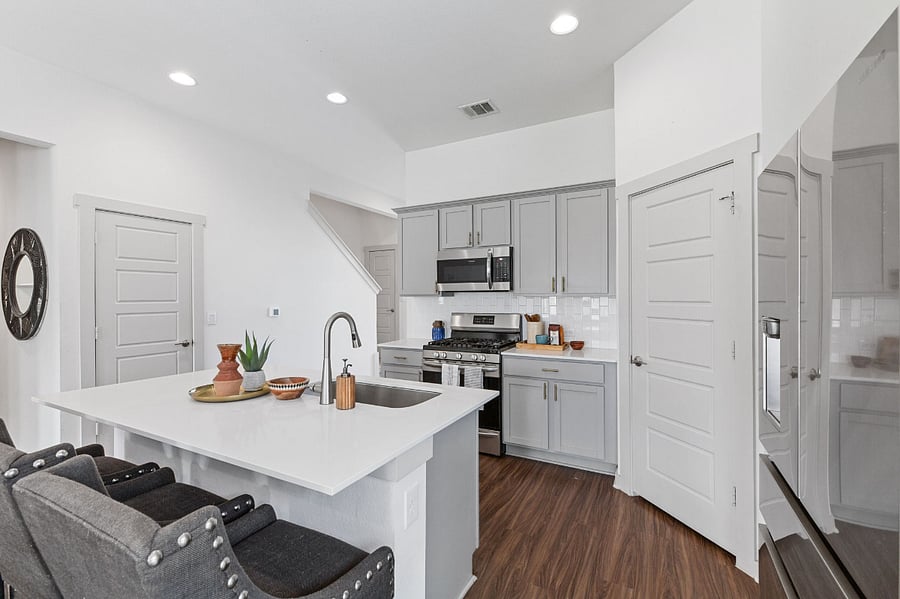 Furnished Finder property 712328_1 photo 10