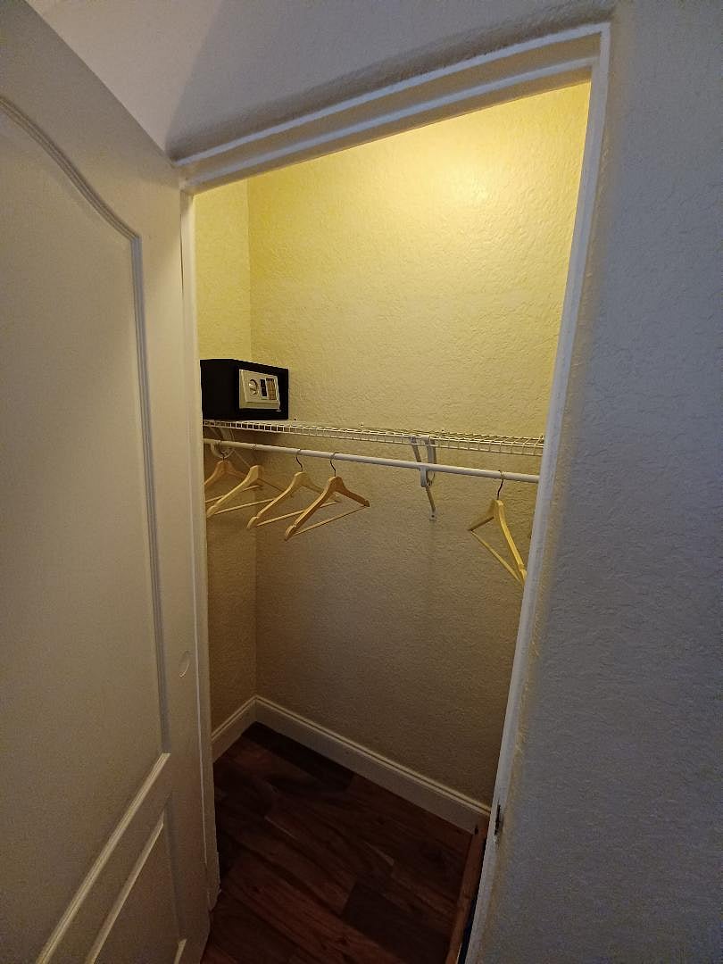Furnished Finder property 712338_1 photo 13