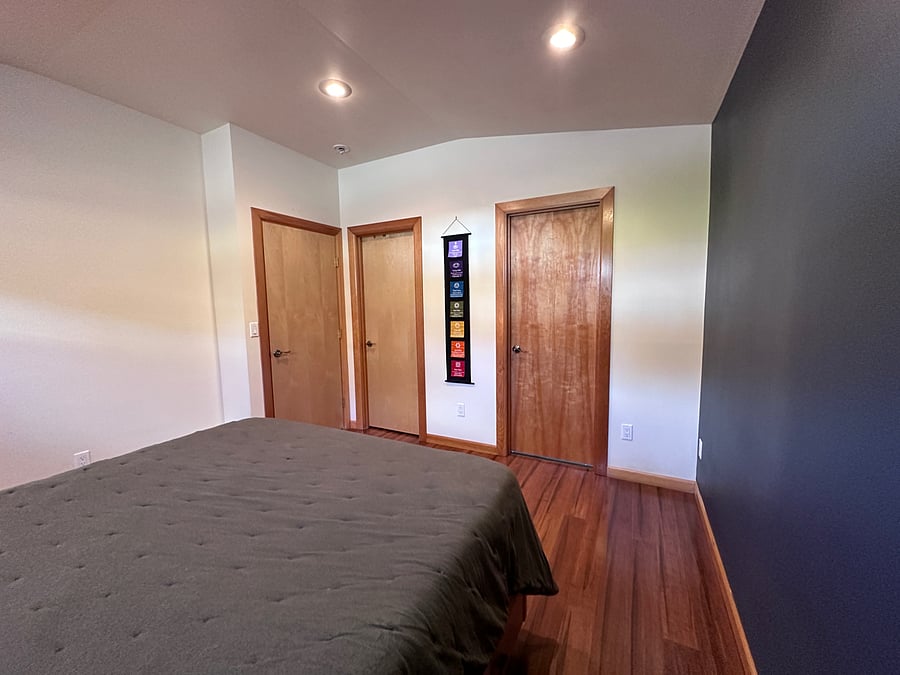 Upper level bedroom. Principle with bathroom.
