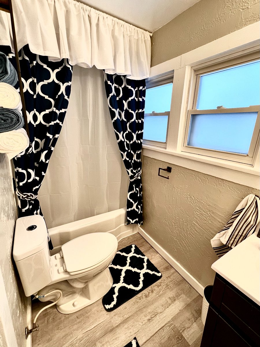 Furnished Finder property 712446_1 photo 12