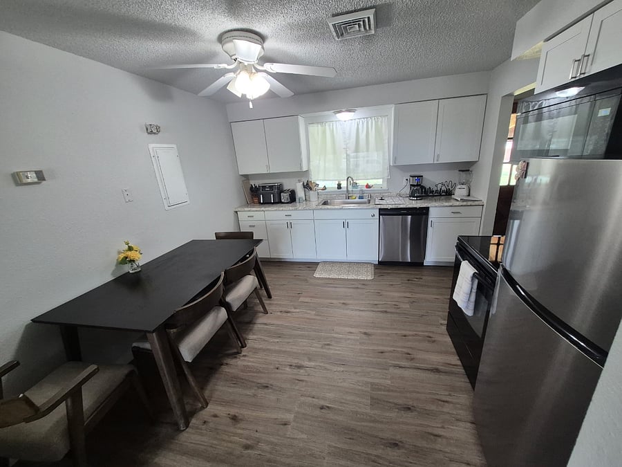 Furnished Finder property 712459_1 photo 3