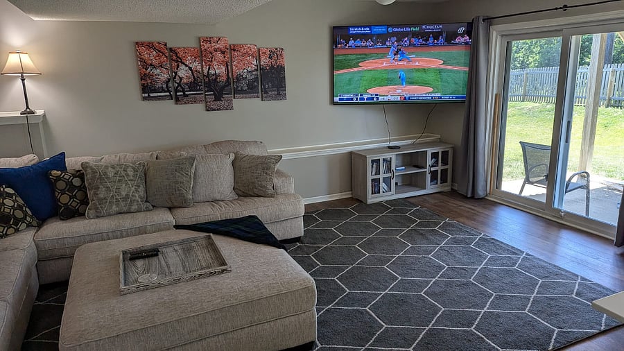 85" Smart Television
