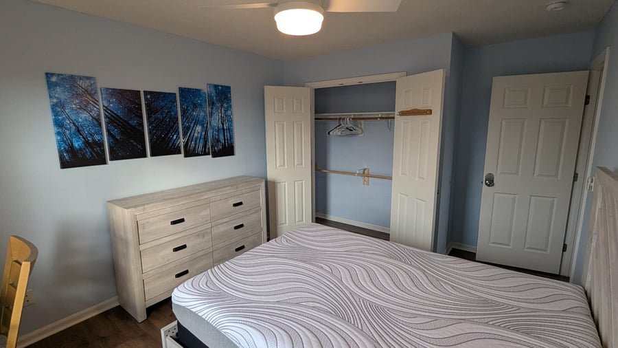 Upstairs Guestroom #1