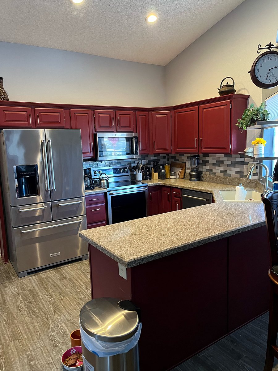 Open concept full kitchen in south wing
