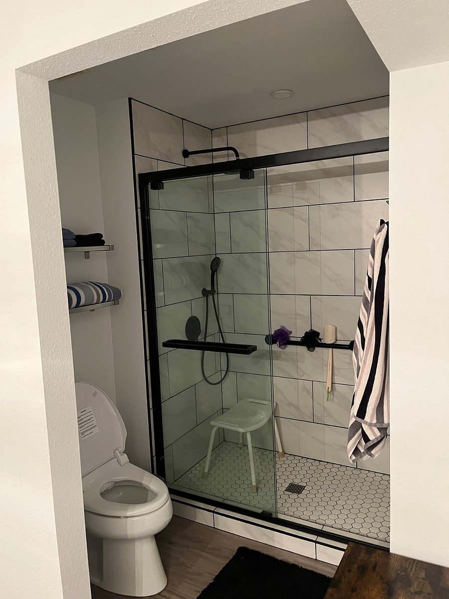 MBR ensuite shower in MBR