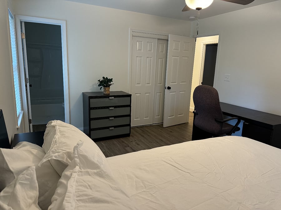 Furnished Finder property 712552_1 photo 18