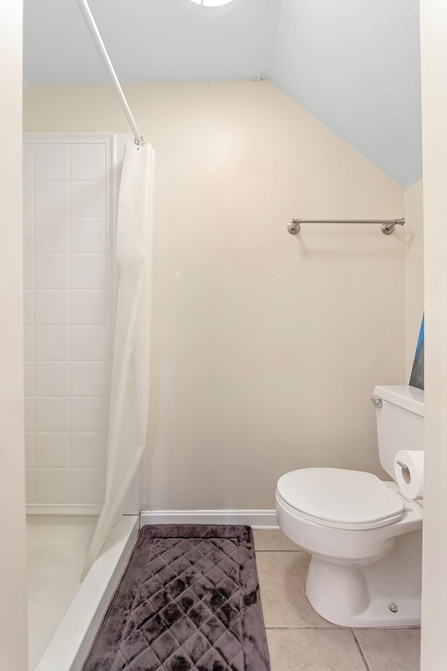 Furnished Finder property 712601_1 photo 17