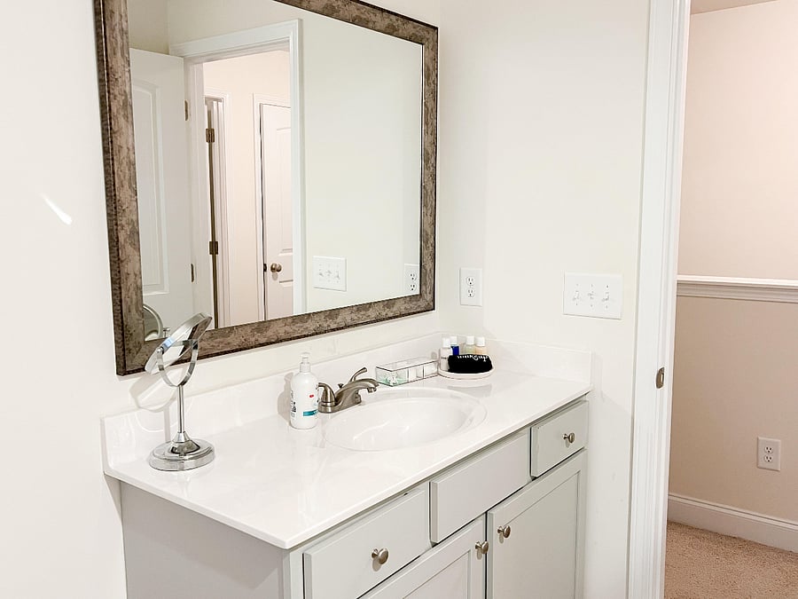 Large upstairs bathroom