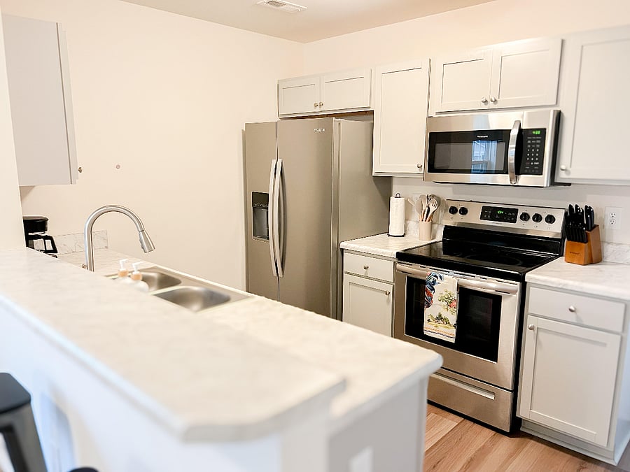 Well-equipped kitchen
