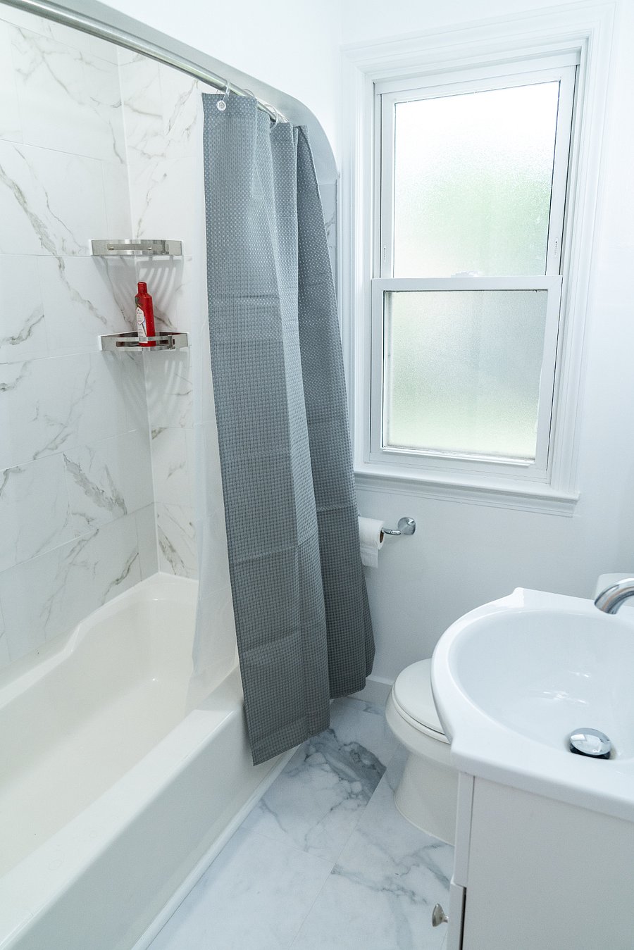 Bathroom - Shower / Bathtub
