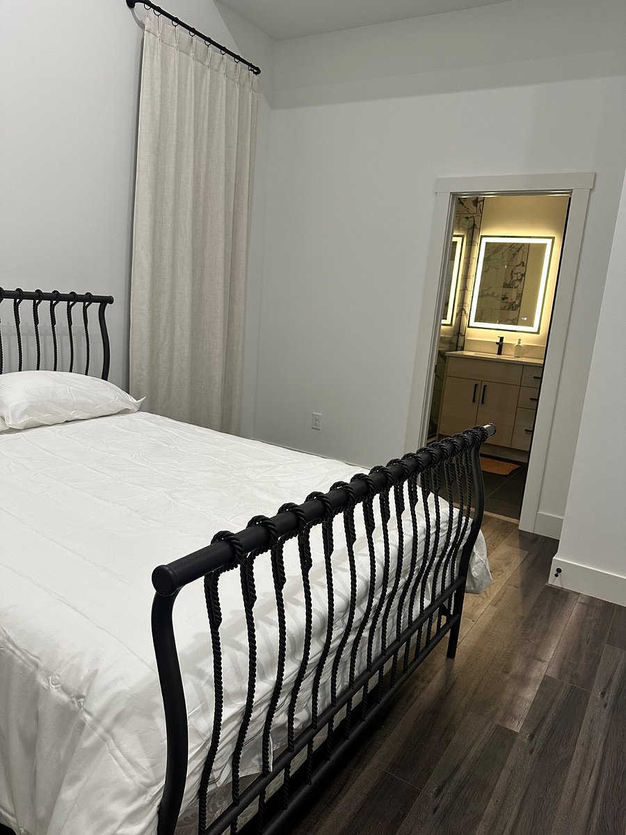 Furnished Finder property 712978_1 photo 3