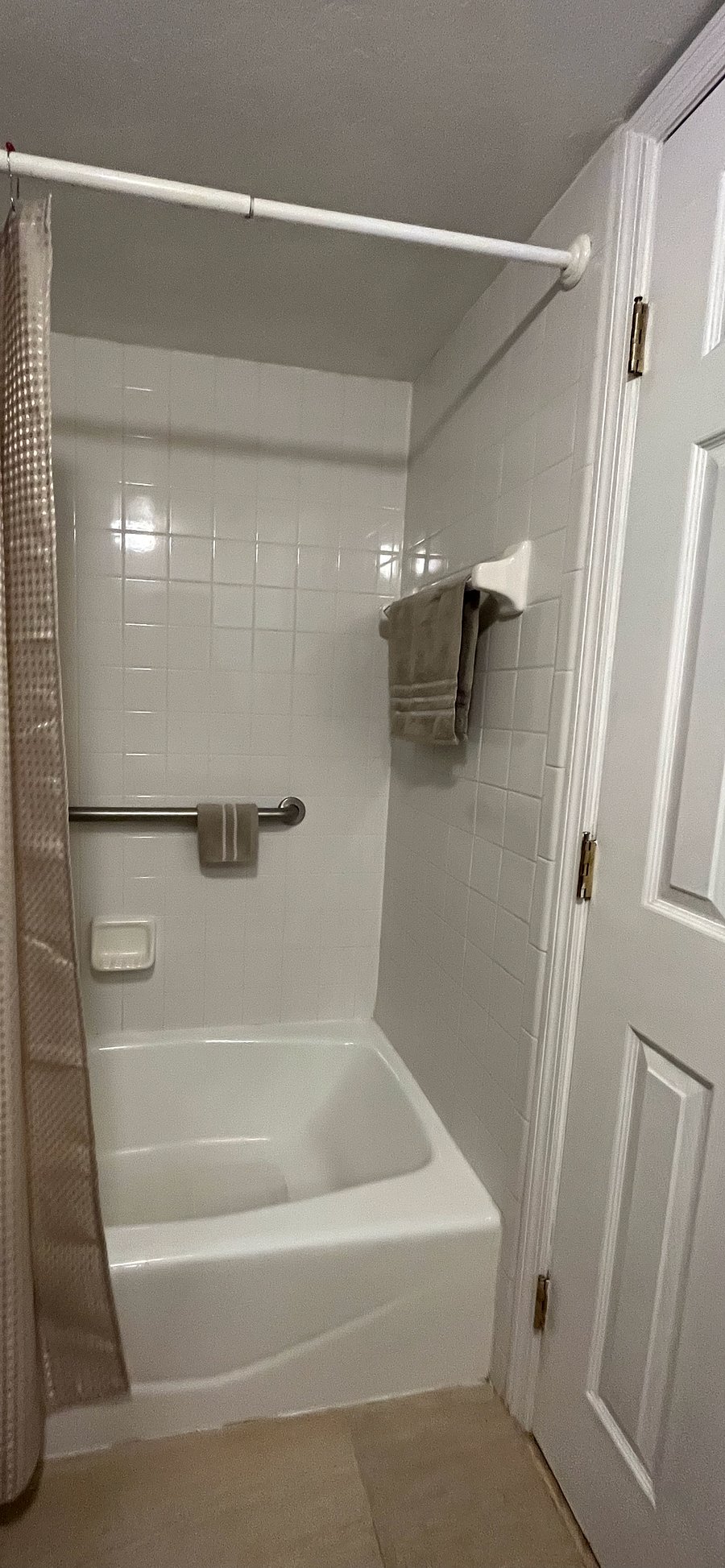 Furnished Finder property 712982_2 photo 9