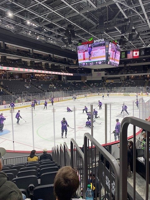 GHOST PIRATES HOCKEY