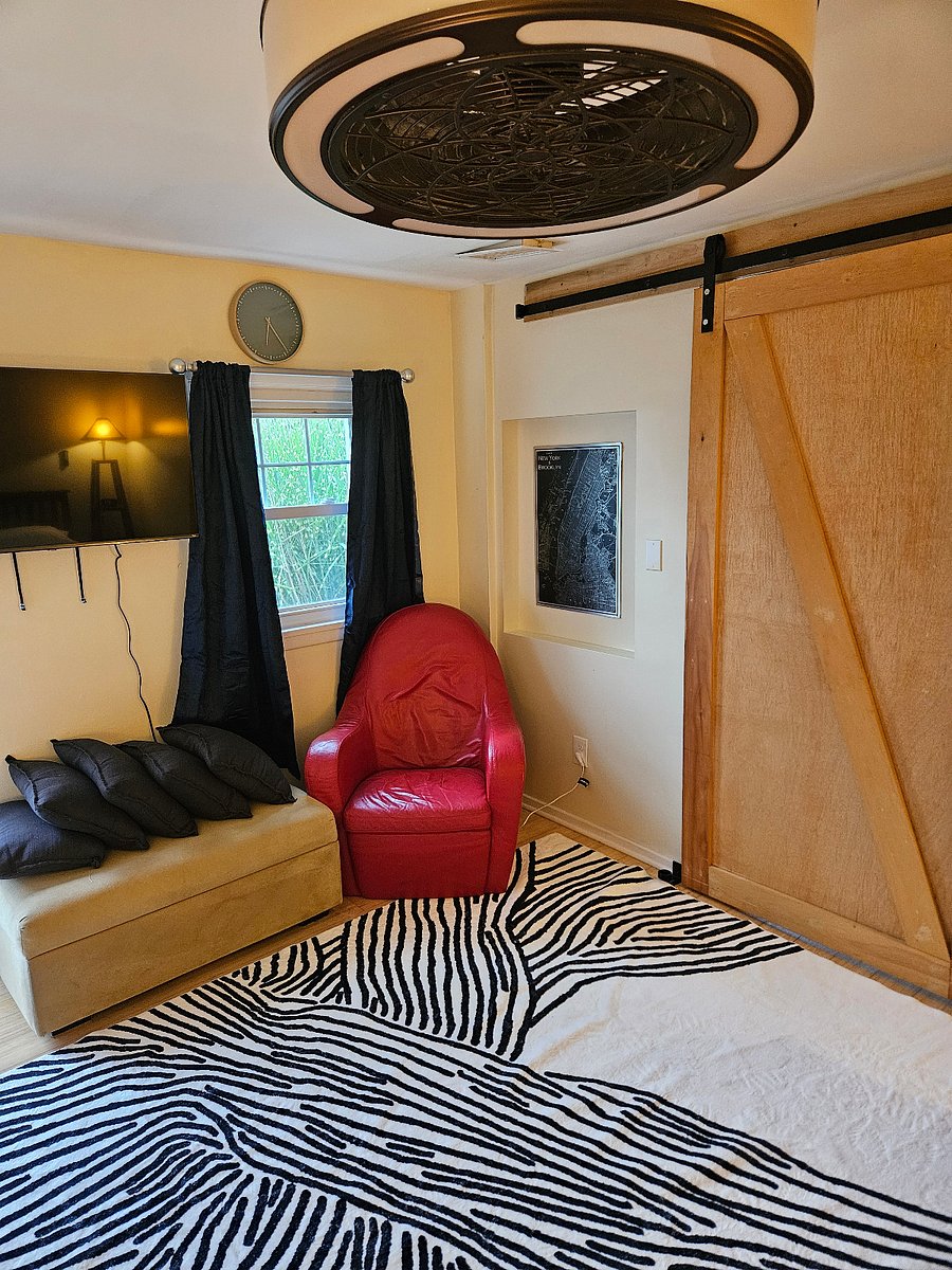 Furnished Finder property 713051_2 photo 22