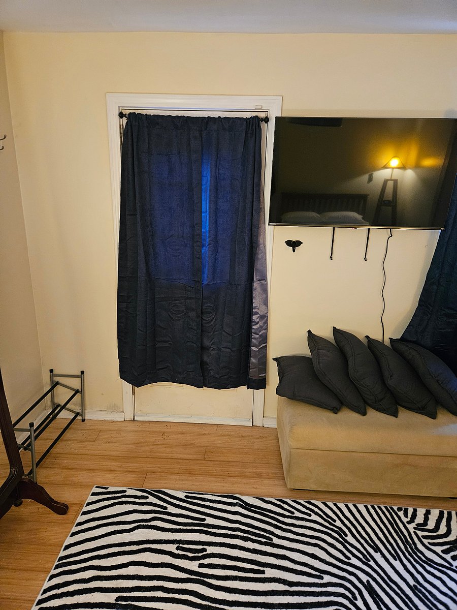 Furnished Finder property 713051_2 photo 27