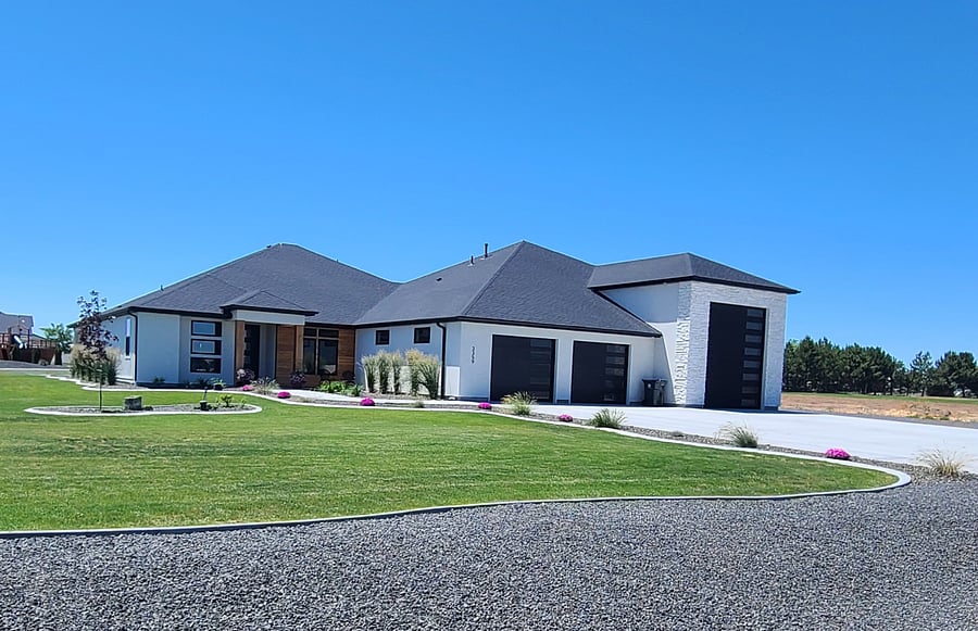 Newly built modern home with Loft Apartment in rear of home.