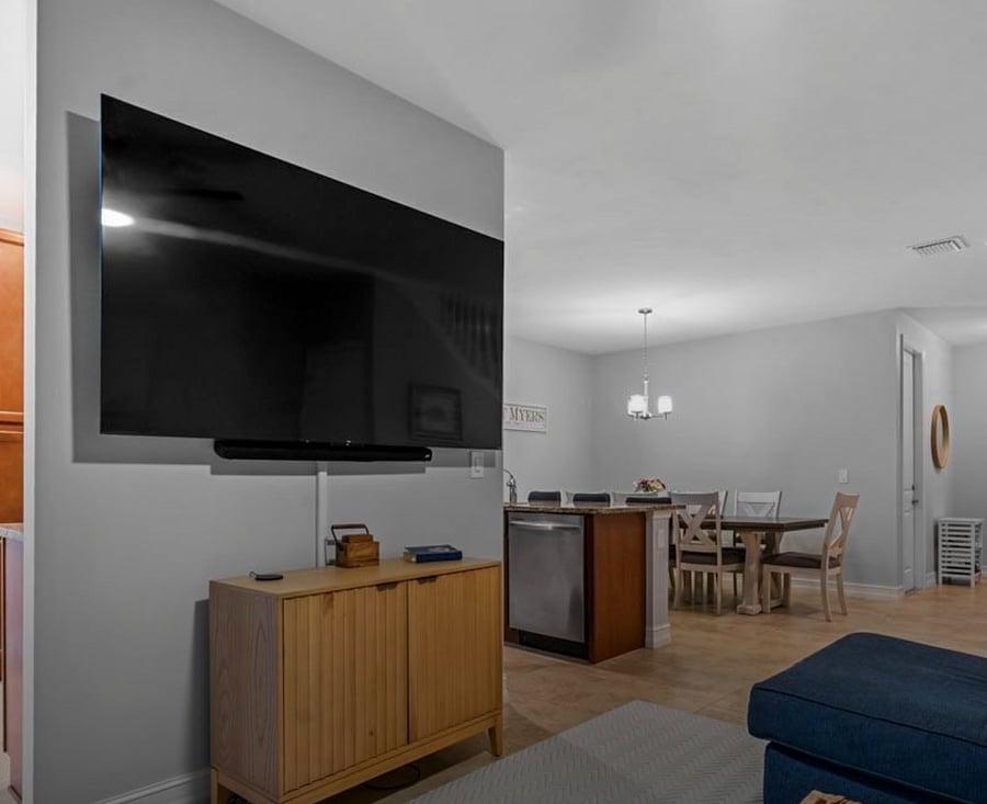 Furnished Finder property 713077_1 photo 9